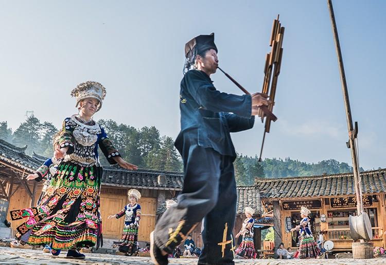 張家界風(fēng)景正好，而您剛好有空